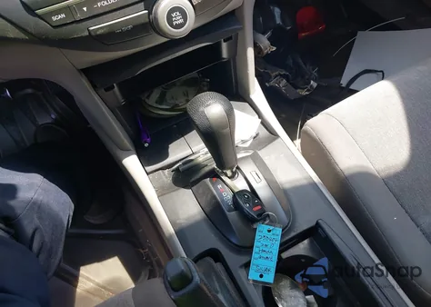 2010 Honda Accord 2.4 Lx z USA, uszkodzony, nr VIN 1HGCP2F33AA175944